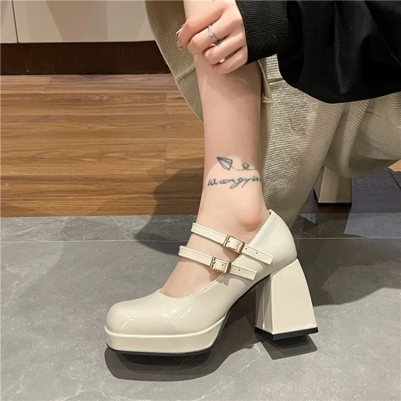 2025 New Lacquer Leather Women - Summer Clothing Plus Size recension och pris
